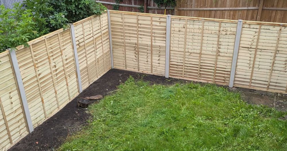Job for Andrew: new panel fence with concrete posts
